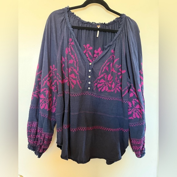 Free People Navy Persuasion Top with Pink Embroidery in Size Medium - Picture 2 of 9